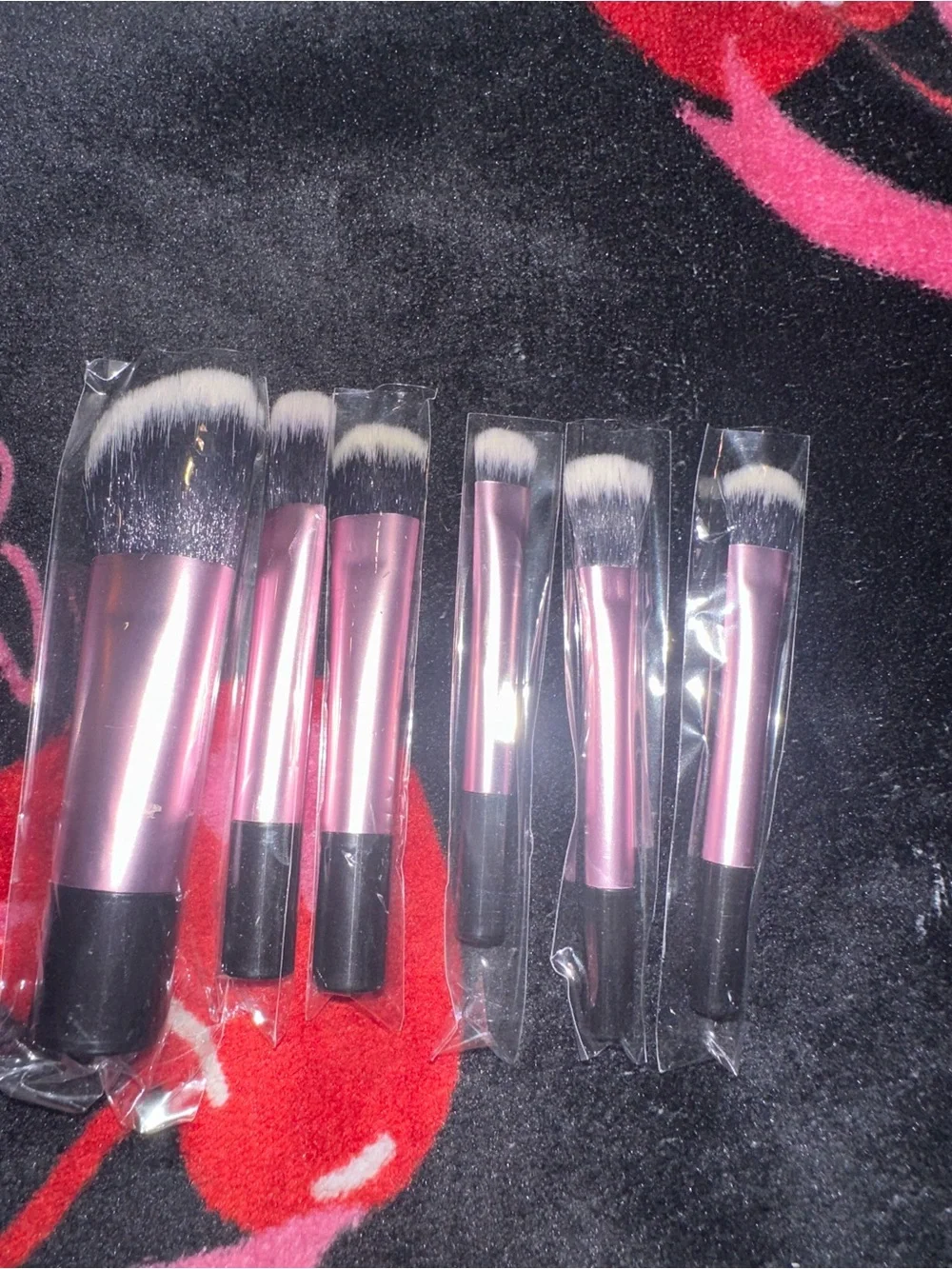 12-Piece Pink Professional Makeup Brush Set with Synthetic Bristles